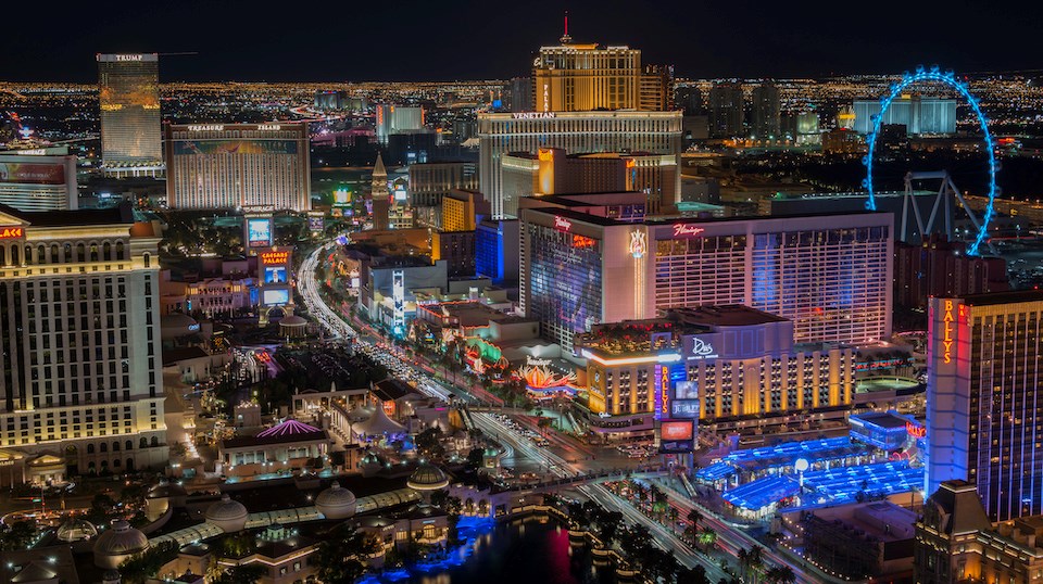 Flights from 鶹ýӳto Las Vegas are some of the cheapest options in 2024. Here's how to book with Flair Airlines and WestJet using Google Flights.