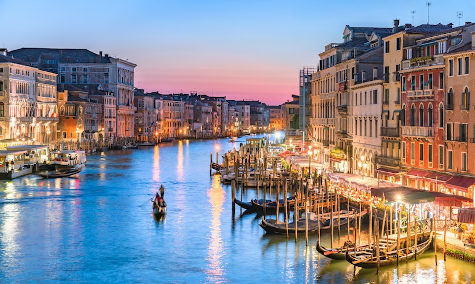 venice-italy-canals-boats-twilight