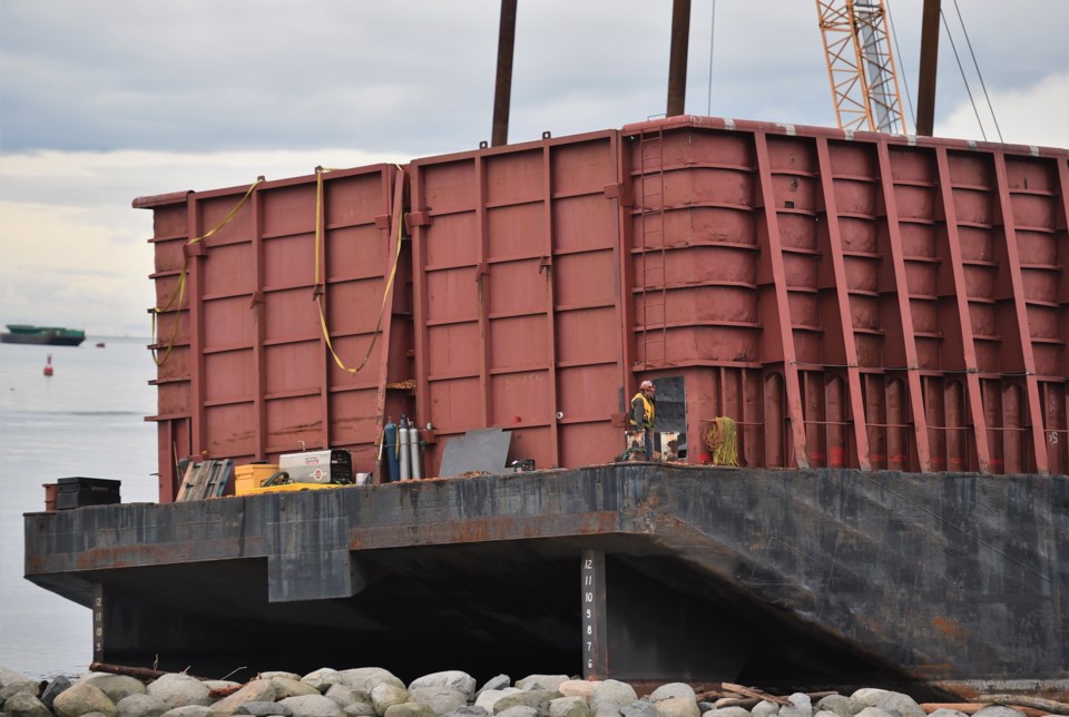 English-Bay-Barge-worker