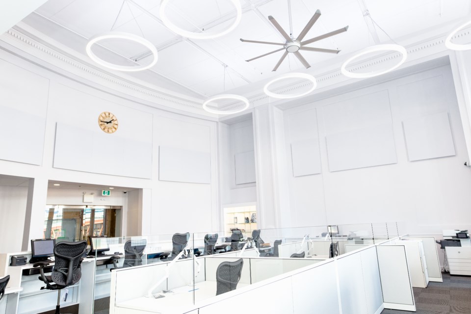 The original clock from the 1914 construction of Waterfront Station is on display in the space.