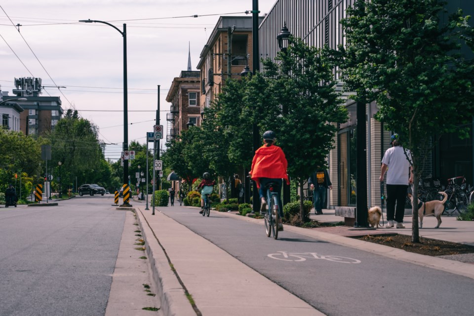 VANCOUVER - 10th Ave cycling path