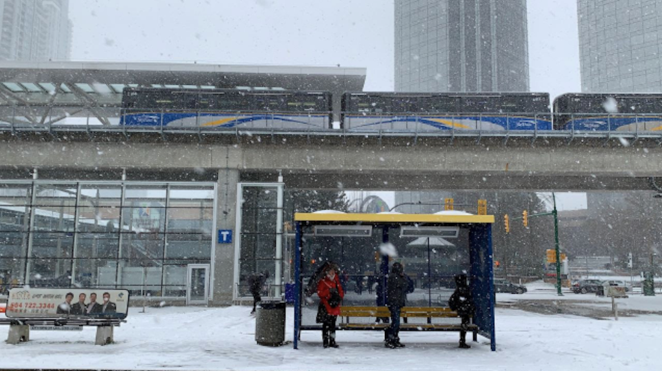 vancouver-weather-translink-bus-snow-january-2024jpg