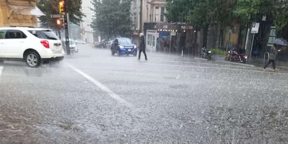 Environment Canada issues rainfall warning for Metro Vancouver ...