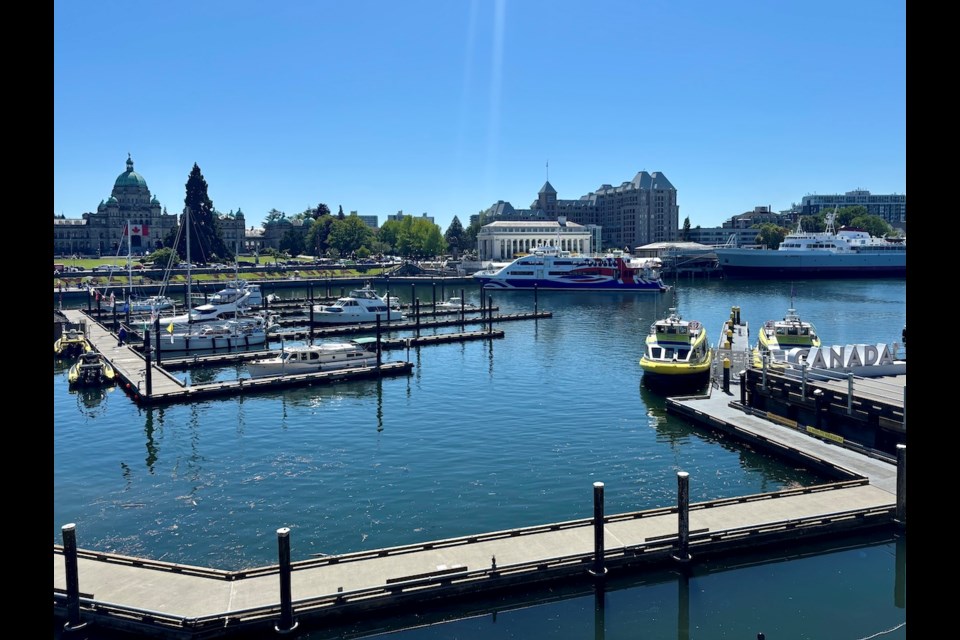 For many Metro 鶹ýӳresidents, Victoria is a familiar destination. But if you want to see it differently, it just takes a little planning. 