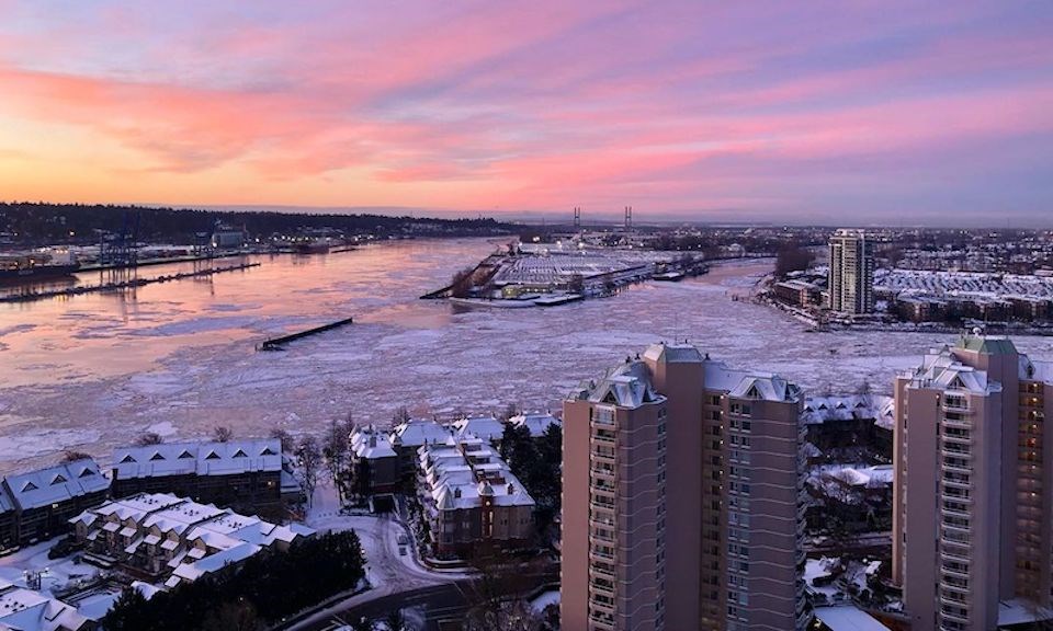 ice-floes-metro-vancouver-december-2021-fraser-river