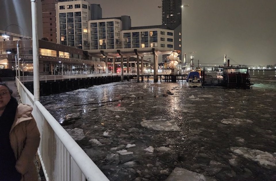 Ice floes formed on the Fraser River and more snow is in the Metro Vancouver weather forecast.