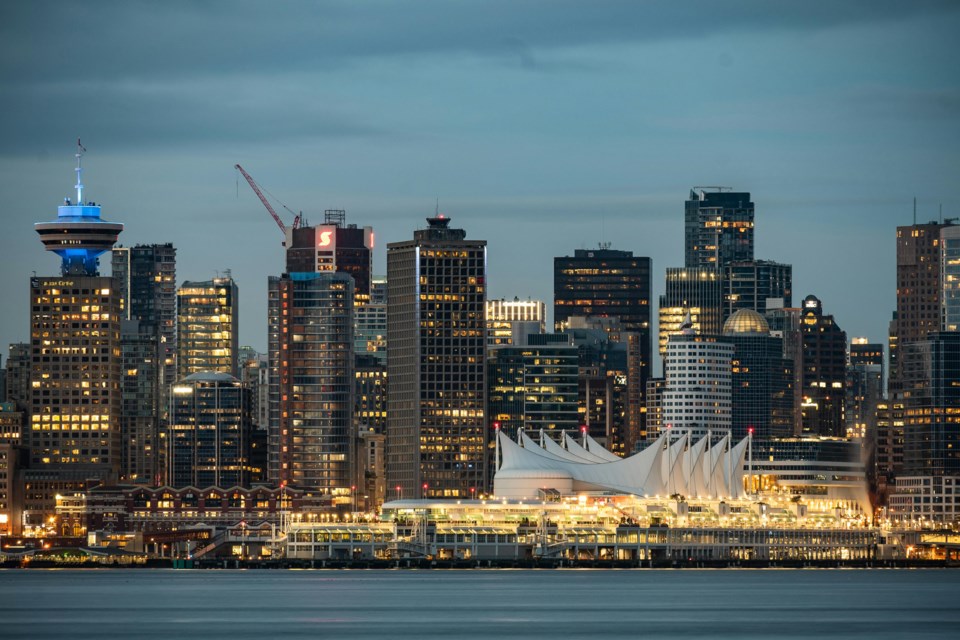 vancouver-grey-night