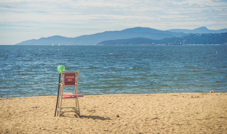 vancouver-beach-summer-lifeguard-chair