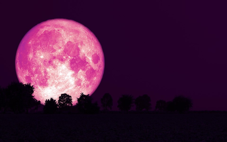 Don't Miss These Astronomy Events In June 2023 - Strawberry Moon plus more Vancouver-full-moon-strawberry-june