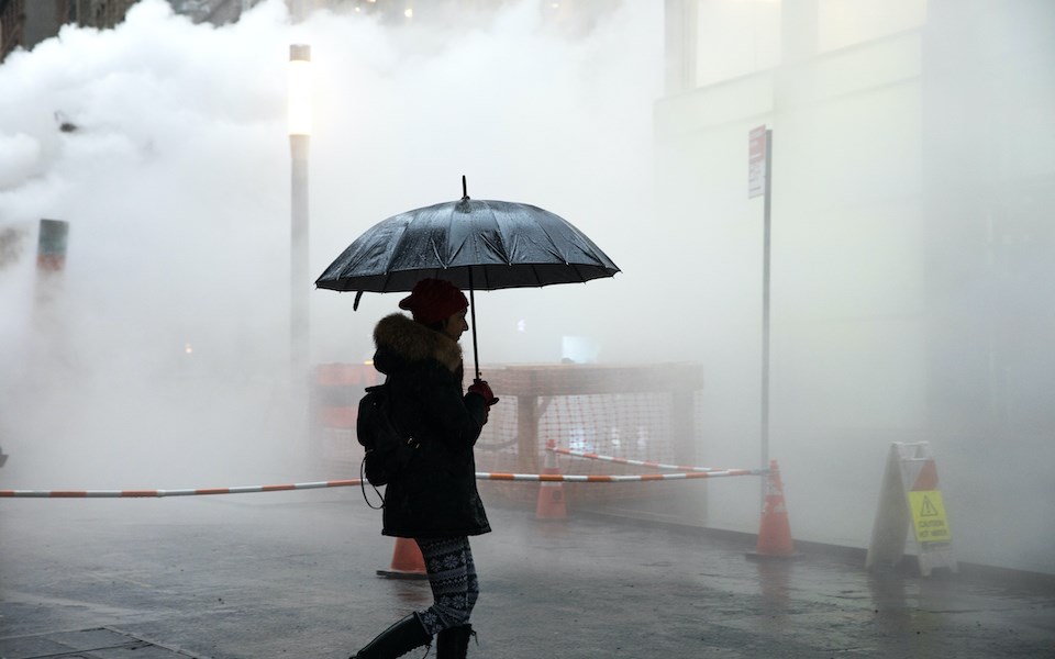 vancouver-weather-fog-rain-walk-umbrella