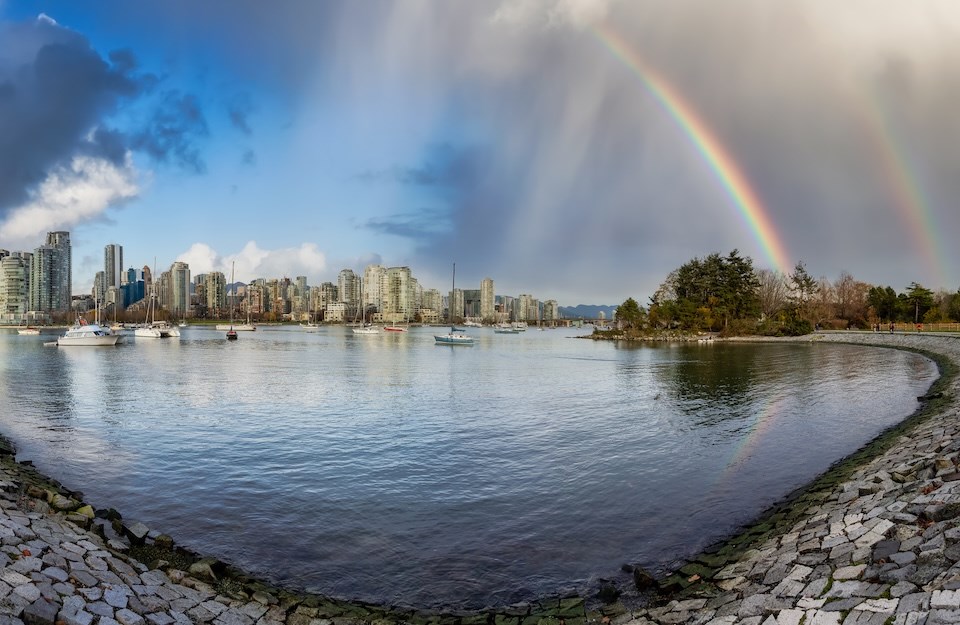 vancouver-weather-rainbow-afternoon