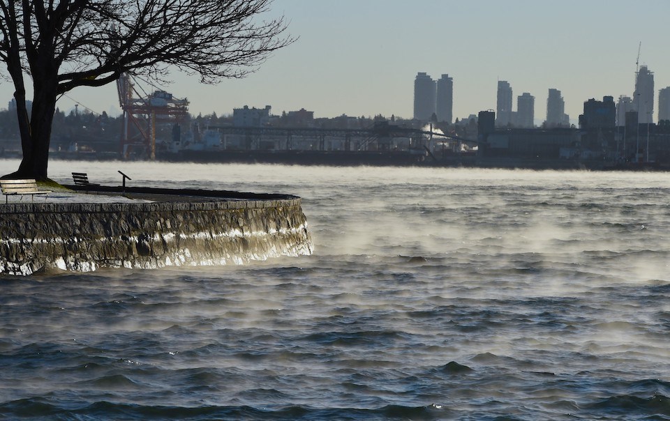 vancouver-weather-sea-smoke-arctic-outflow