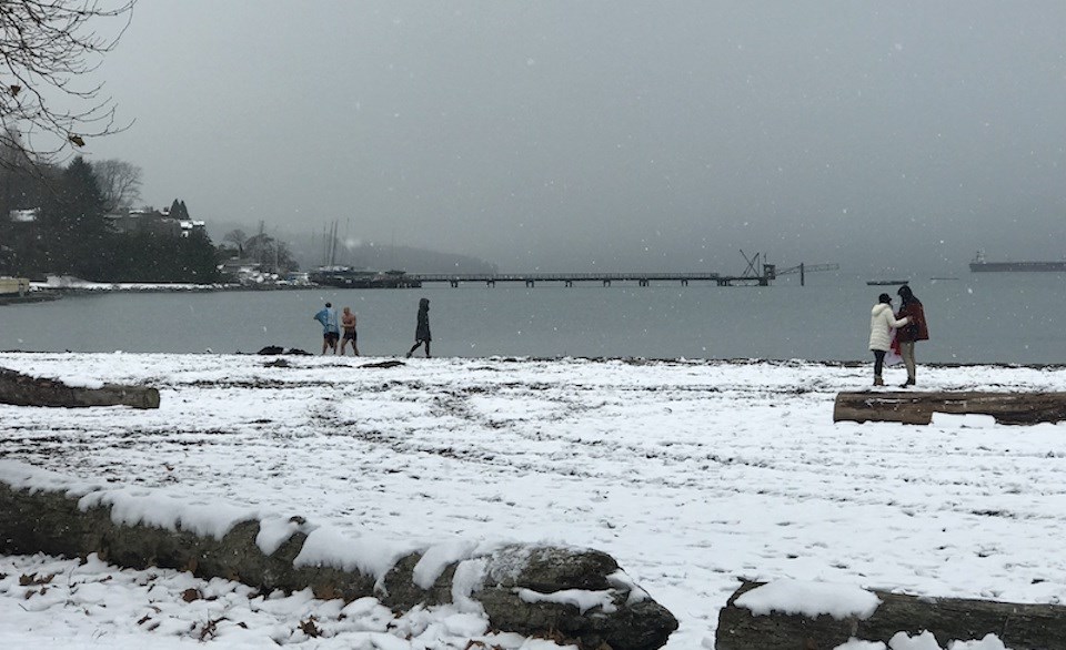 vancouver-weather-snow-december-2022-christmas-week