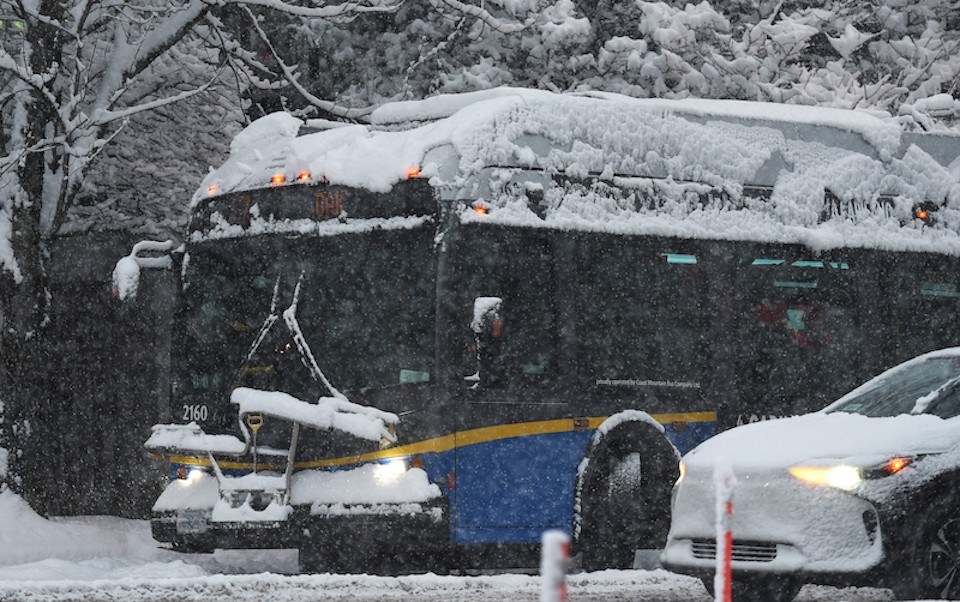 vancouver-weather-translink-bus-alerts-snowfall-warning-2024
