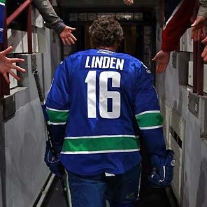 Vancouver Canucks take leap of faith with new president Trevor Linden -  Sports Illustrated