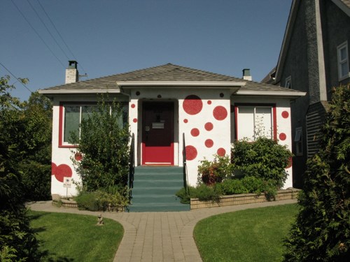 polkadot-house