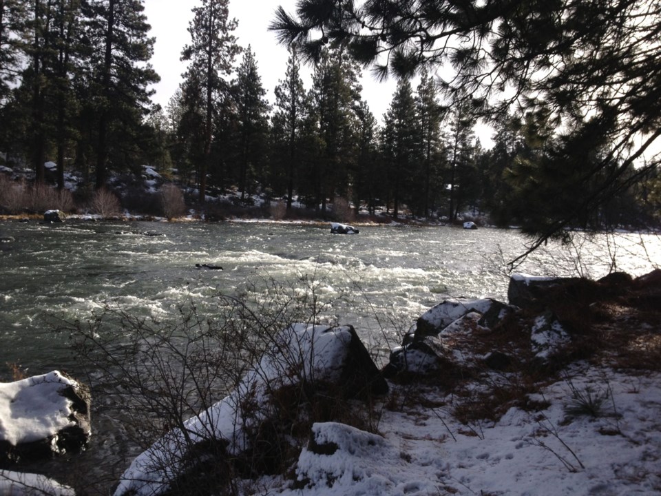 Deschutes River walk in Bend, Oregon.