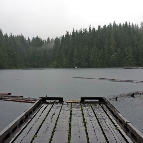 cat-lake-dock