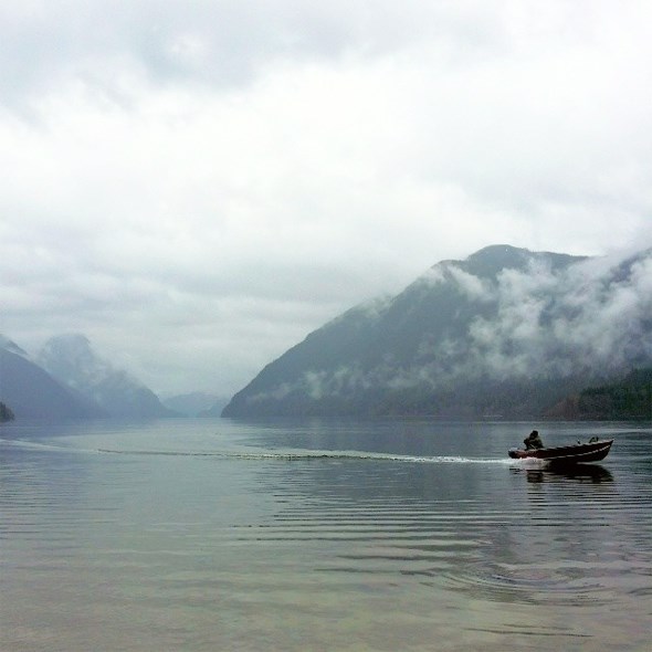 alouette-lake-boating