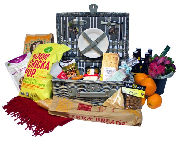 WFM_Gift_Basket_Picnic