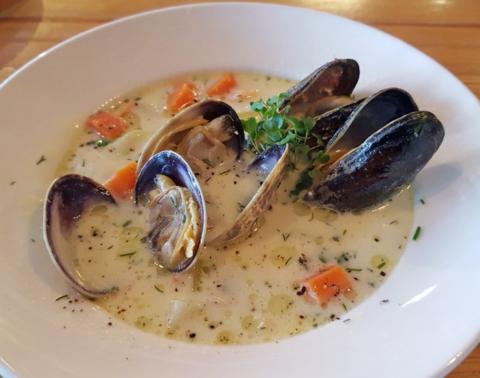 tofino-seafood-chowder