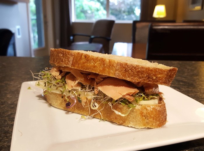 sandwich-smoked-salmon