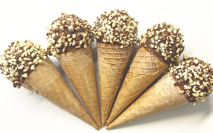  Vanilla bean gelato filled into a milk chocolate lined sugar cone, dipped in milk chocolate, rolled in almonds. The Italian version of the drumstick.