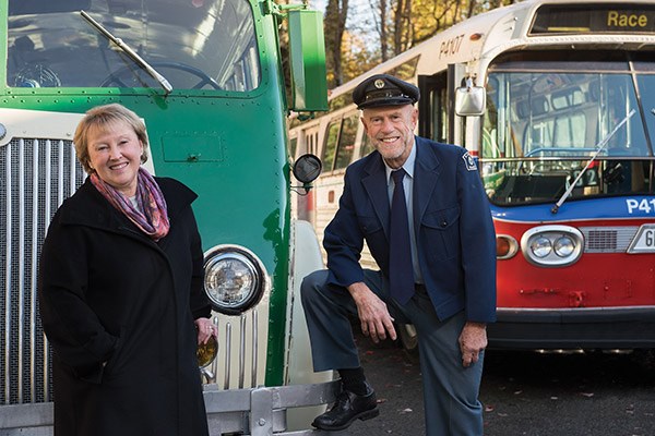  Lyanne and Angus, Transit collectors