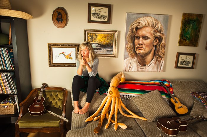  Ashleigh Ball chilling on the couch.