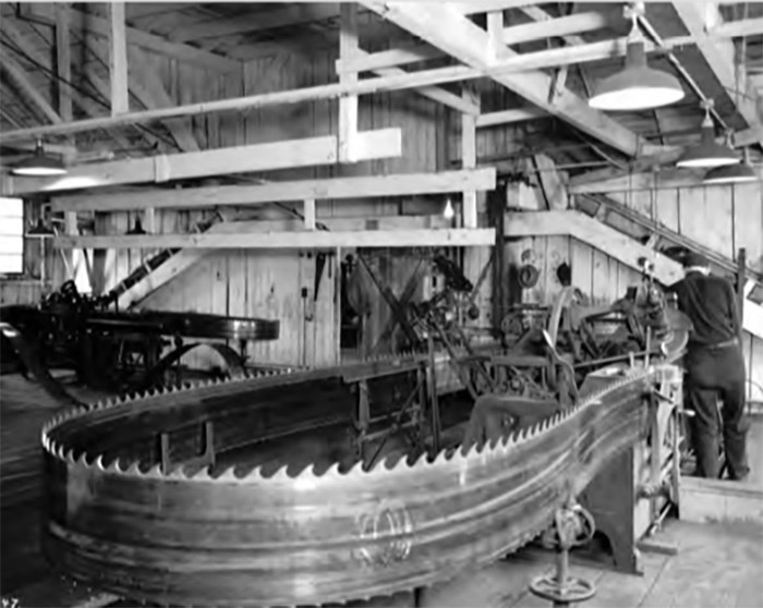  Vancouver Public Library, Special Collections, VPL 4119. Leonard Frank photo.