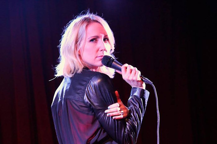 Nikki Glaser Live