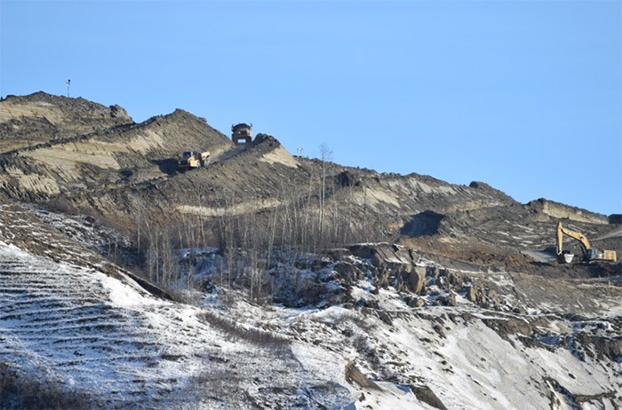  Tension cracks that developed on the banks of the Peace River are among the causes of delays that now threaten to increase Site C's costs by $610 million.