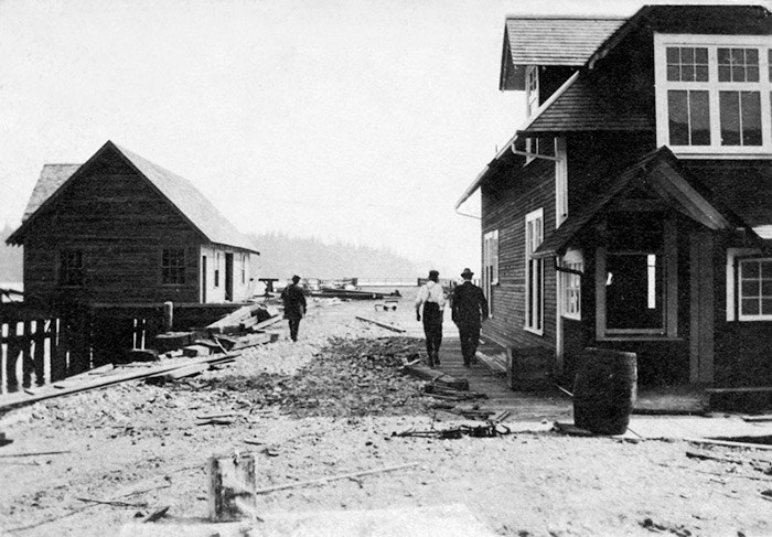  Ambleside ferry buildings and pier, West Vancouver, early 1900's. Hollyburn Heritage Society.