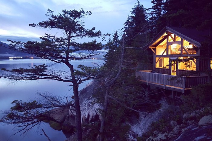  A Squamish Airbnb listing. Image via Airbnb