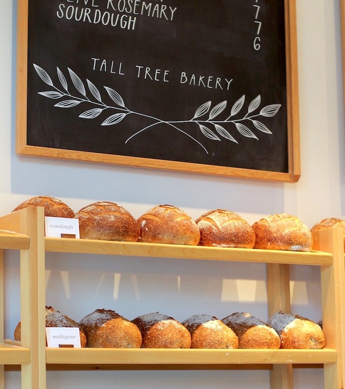  Inside Tall Tree Bakery (Lindsay William-Ross/鶹ýӳ)
