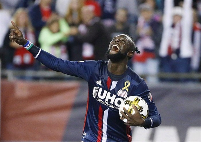  New England Revolution's Kei Kamara celebrates his third goal of the match during the second half of an MLS soccer game in Foxborough, Mass., Saturday, Sept. 2, 2017. THE CANADIAN PRESS/AP-Michael Dwyer