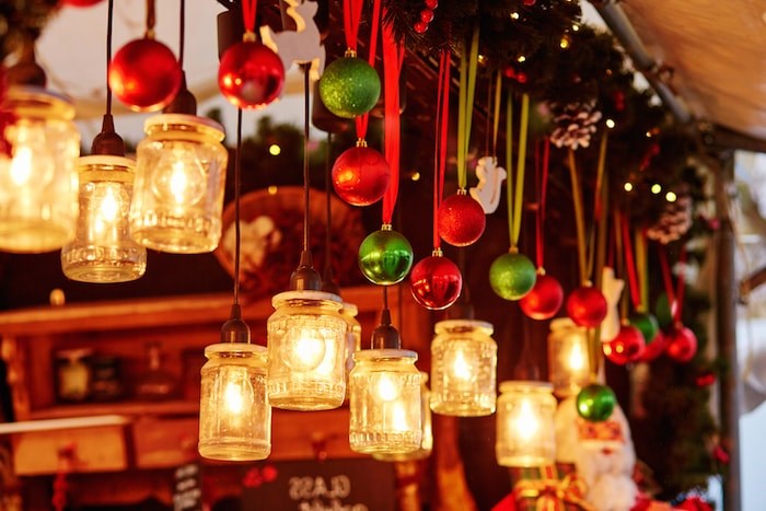  Christmas market/Shutterstock
