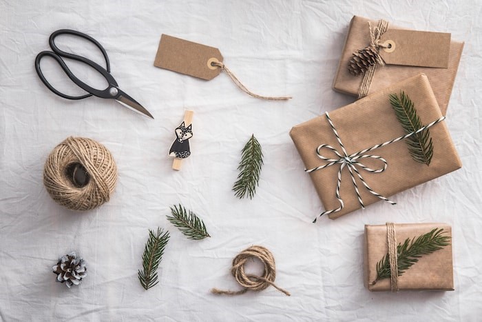  Recycled Christmas wrapping/Shutterstock