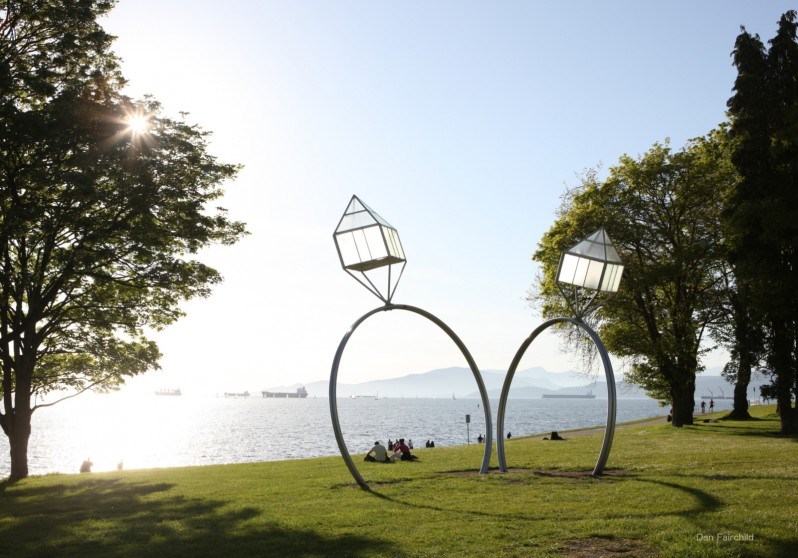  Engagement by Dennis Oppenheim / Vancouver Biennale