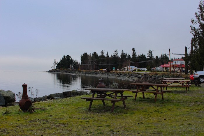  The seating area at the Tidal Taco Shack at Qualicum Bay on a chilly January day (Lindsay William-Ross/Vancouver Is Awesome)