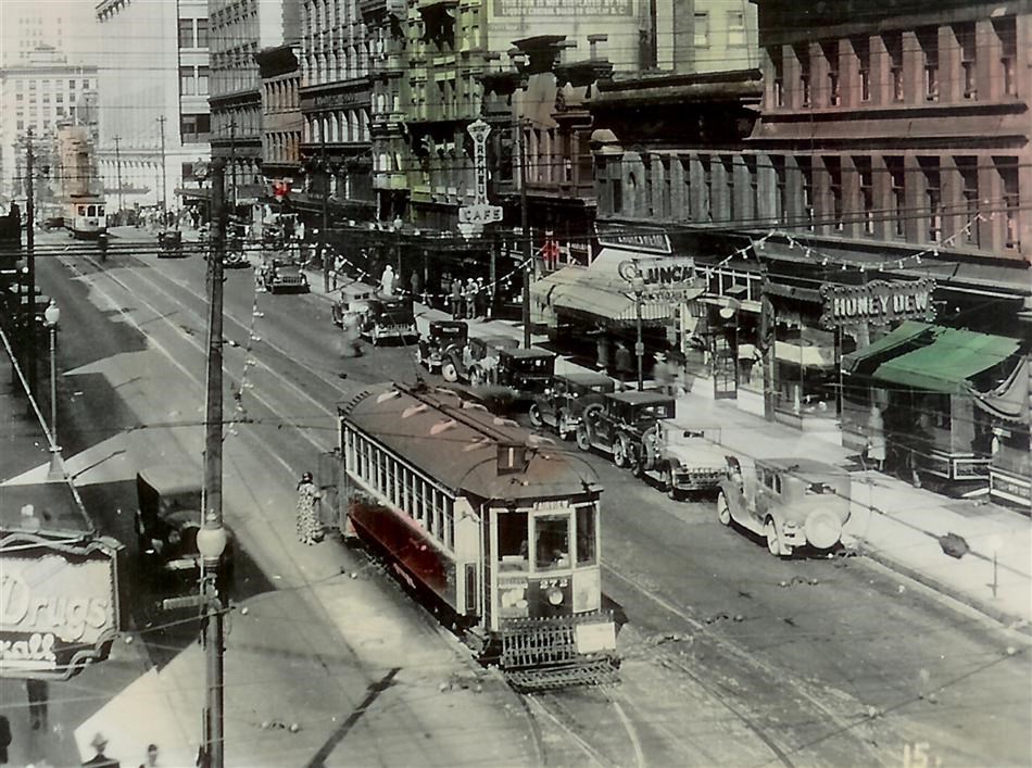  Photo: Walking tours of Vancouver with John Atkin