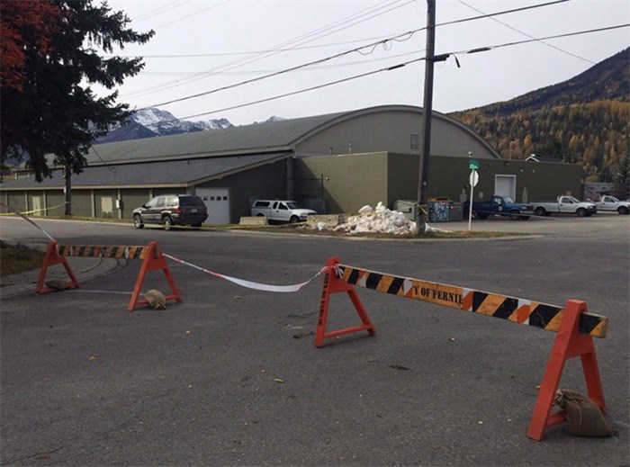  Fernie Memorial Arena is shown in Fernie, B.C. on Wednesday, Oct.18, 2017. Months after an ammonia leak killed three men at an ice rink in southeastern British Columbia, some industry experts are raising concerns about the staffing and inspections of arenas using the hazardous gas.THE CANADIAN PRESS/Lauren Krugel