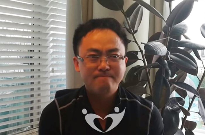  Victor Yu, whose wife died during childbirth at Richmond Hospital Saturday night, made a video to thank people for their support for him and his family. Source: Youtube