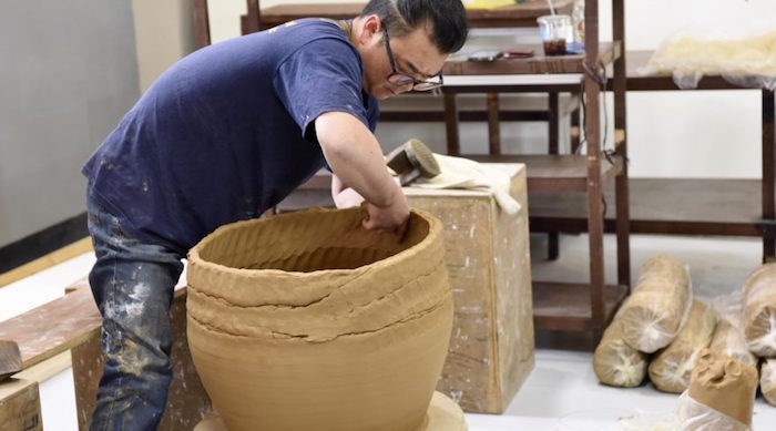  Onggi Pot Demonstration (Crafted Vancouver)