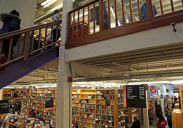  Powell's Books is heaven on earth