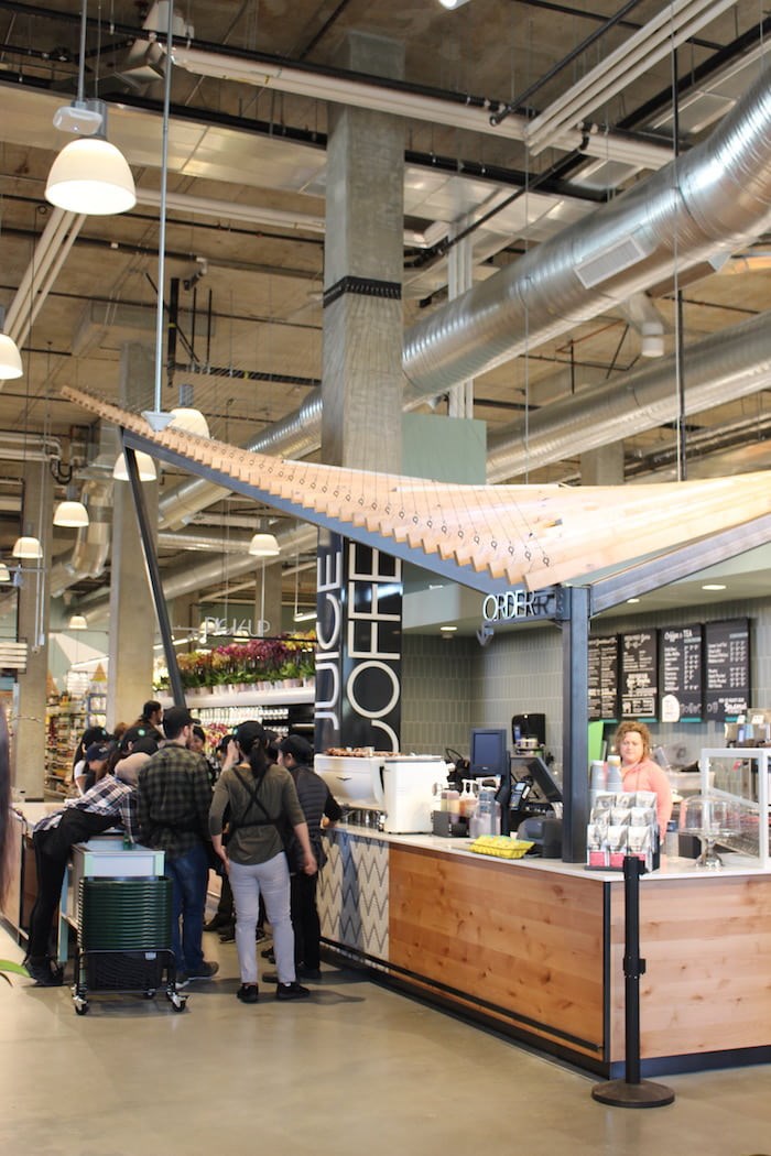  The juice and coffee bar (Lindsay William-Ross/Vancouver Is Awesome)