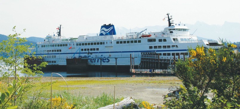  Queen of Surrey at Langdale terminal