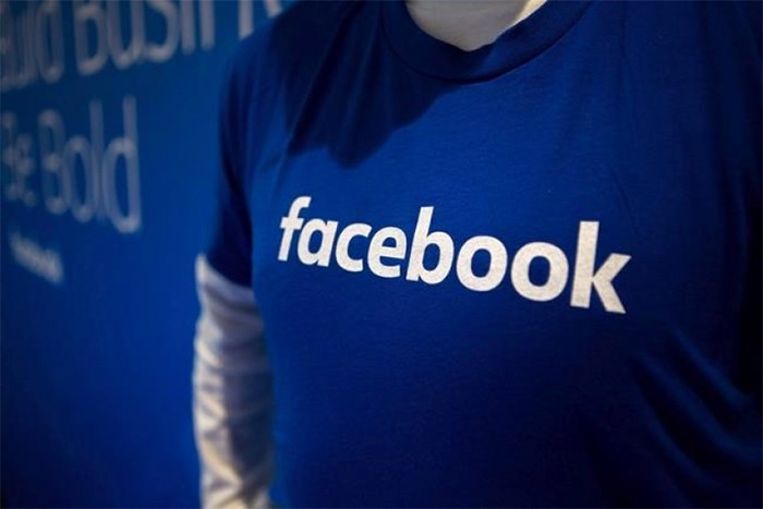  Guests are welcomed by people in Facebook shirts as they arrive at the Facebook Canadian Summit in Toronto on Wednesday, March 28, 2018. THE CANADIAN PRESS/Chris Donovan