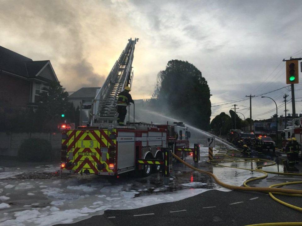  Photo Vancouver Fire