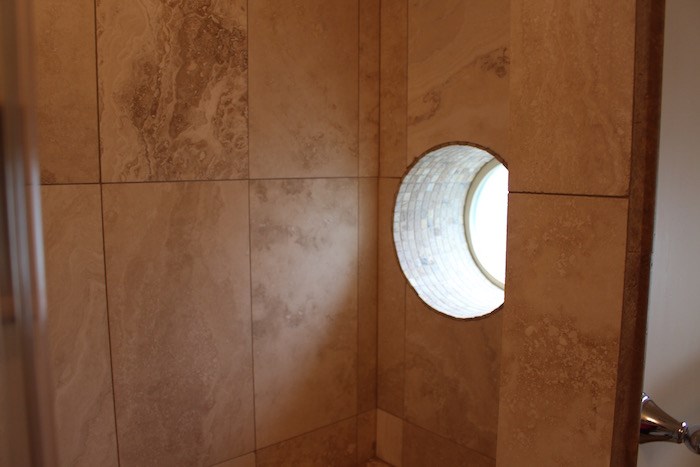  A porthole window in the shower (Lindsay William-Ross/Vancouver Is Awesome)